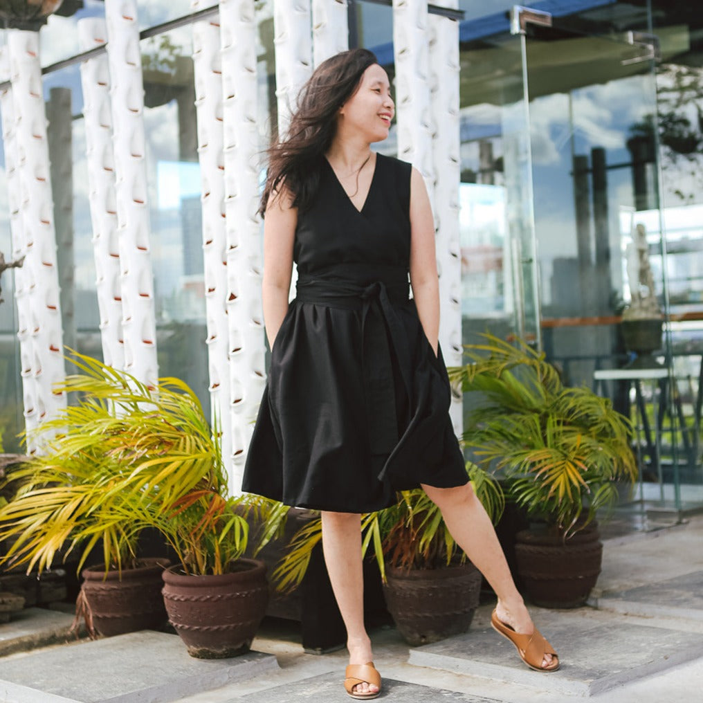 The Essential Wrap Dress (Short) Black - Main Image