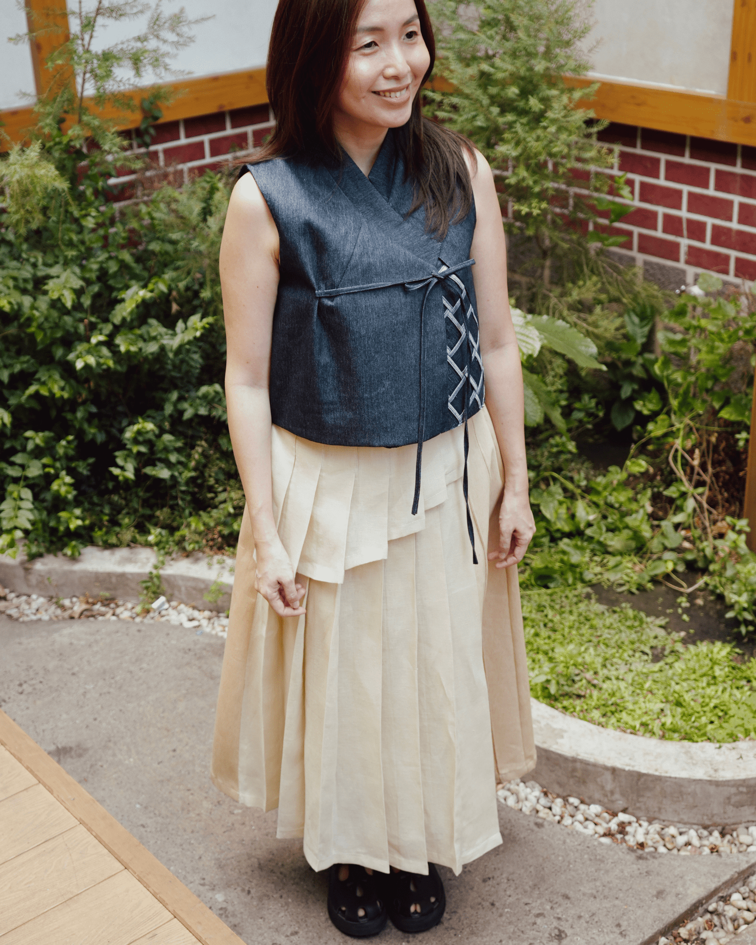 2-Way Pleated Wrap Skirt Beige Fashion R2R On Repeat