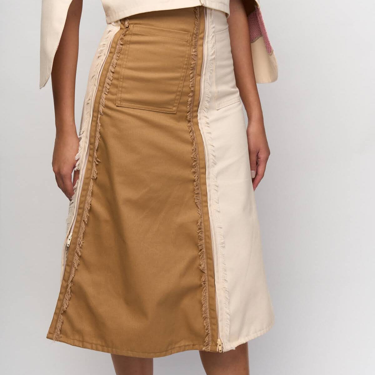 [Ready Today] 4-Way A-Line Skirt Off-White & Tan Fashion R2R On Repeat