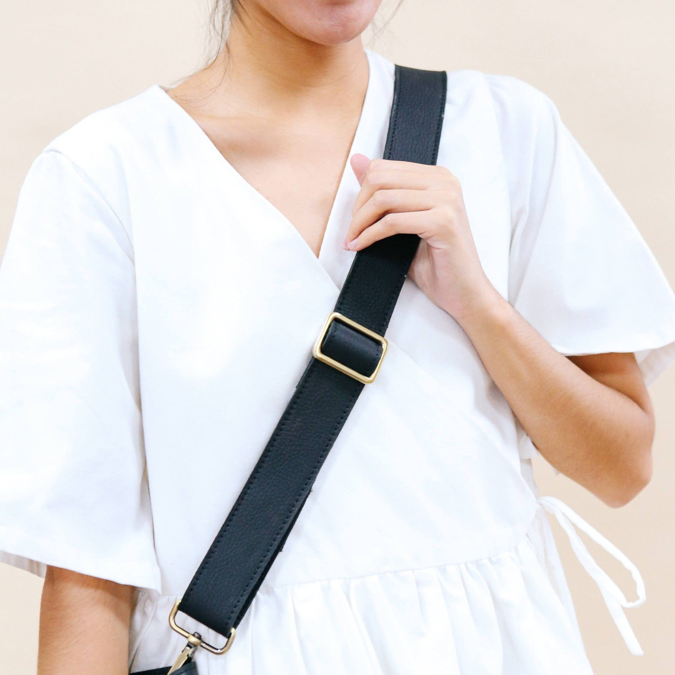 Adjustable Buslo Bag Strap Black1